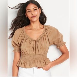 Old Navy puff-sleeve smocked poet blouse tan size XL